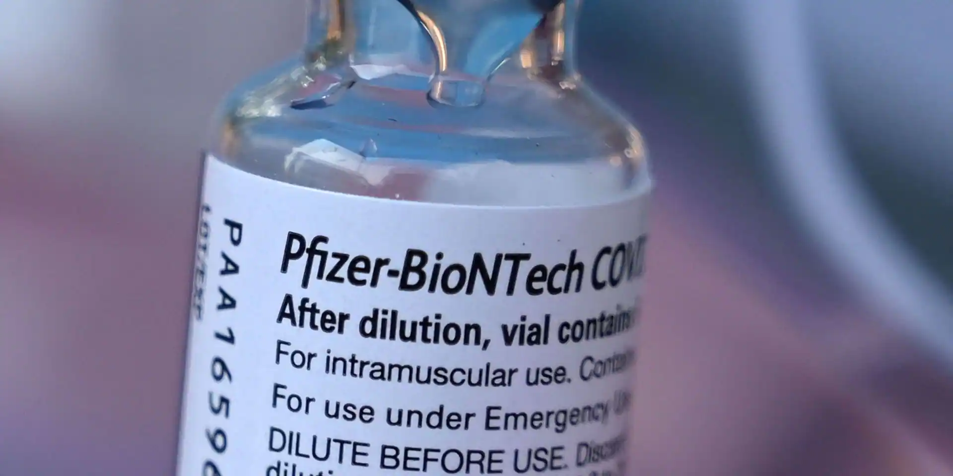Étude/Covid-19: Une dose de rappel de Pfizer/BioNTech efficace à 95,6%